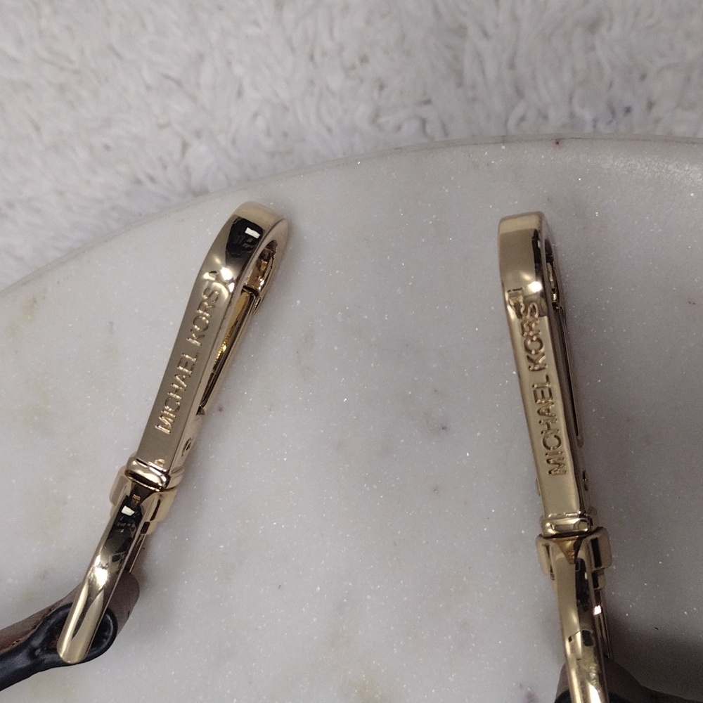 Michael Kors Brown 5 Eyelets Adjustable 38 1/2"- 43 1/4" Long x 5/8" Wide #99-31 - Picture 2 of 16
